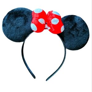 Minnie Mouse Ears Headband. #0064